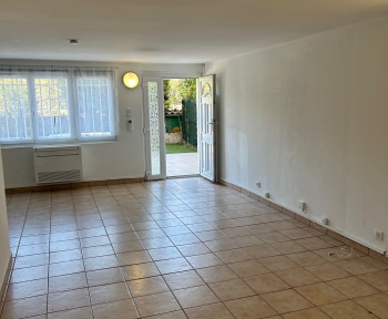 Location Appartement 1 pièce Cabriès (13480) - CABRIES