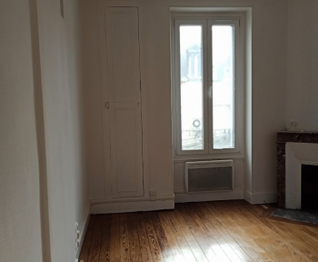 Location Appartement 2 pièces Vierzon (18100)