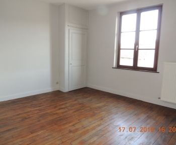 Location Appartement 3 pièces Neufchâteau (88300) - Centre ville