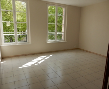 Location Appartement 3 pièces Sézanne (51120)