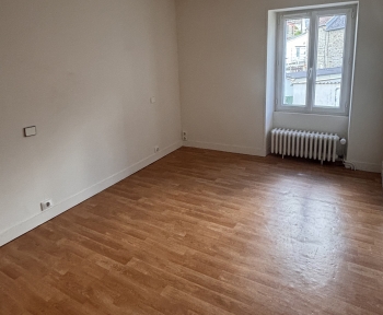 Location Appartement 4 pièces Saint-Georges-des-Groseillers (61100) - ST GEORGES DES GROSEILLERS