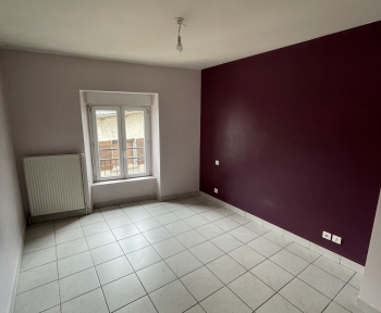 Location Appartement 2 pièces Yssingeaux (43200) - Centre-ville