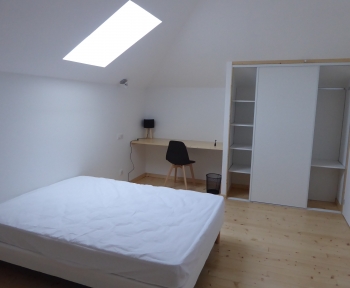 Location Appartement 1 pièce Yssingeaux (43200) - Colocation