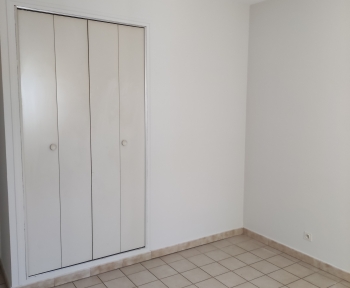 Location Maison avec jardin 3 pièces Mollégès (13940) - Au calme 