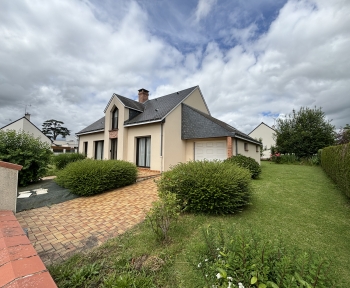 Location Maison 4 pièces Beaumont-sur-Sarthe (72170) - BEAUMONT