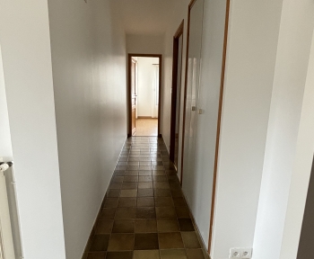 Location Maison 4 pièces Beaumont-sur-Sarthe (72170) - BEAUMONT