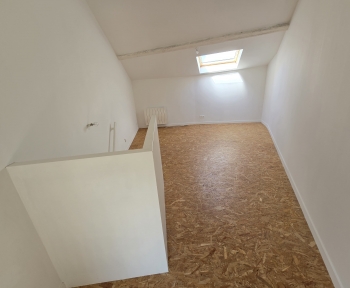 Location Maison 3 pièces Le Puy-Saint-Bonnet (49300)