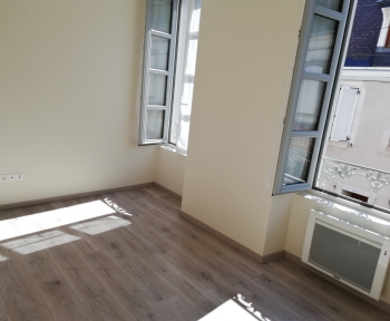 Location Appartement 2 pièces Issoudun (36100) - Rue Pierre Brossolette