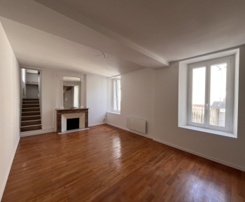 Location Appartement 1 pièce Chemillé (49120) - Centre-ville