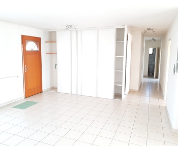 Location Maison 5 pièces Lavau (10150) - LAVAU