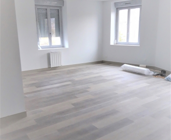 Location Appartement 4 pièces Cérans-Foulletourte (72330) - Centre ville