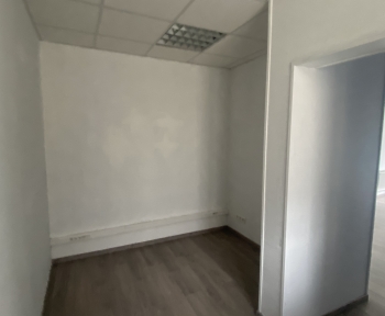 Location Local commercial  pièce Chantilly (60500) - CONNETABLE