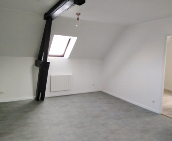 Location Appartement 2 pièces Saint-Quentin (02100) - Centre ville