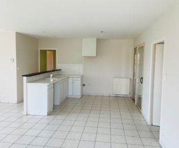 Location Maison 5 pièces Châtillon-sur-Thouet (79200)